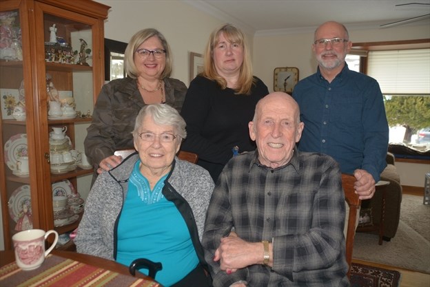 Photo of photos/Flora Wissenz w half brother Alexander McLennan